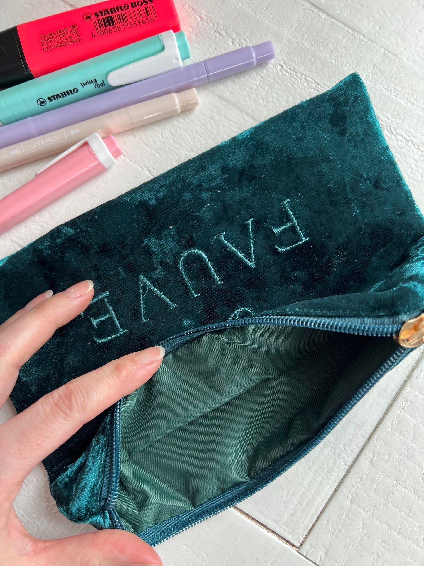 Pochettes en velours