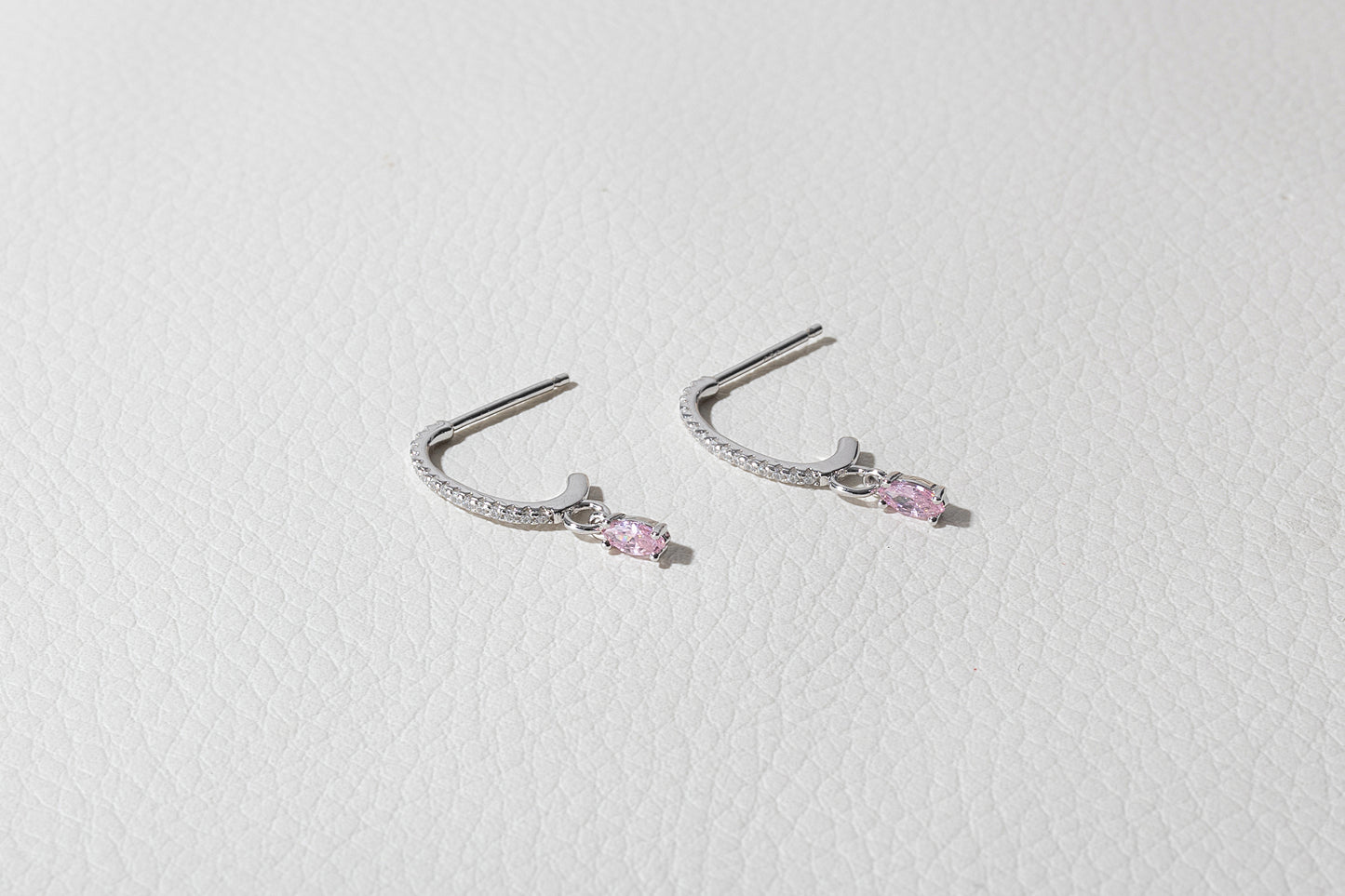 Boucles d'oreilles diamant rose