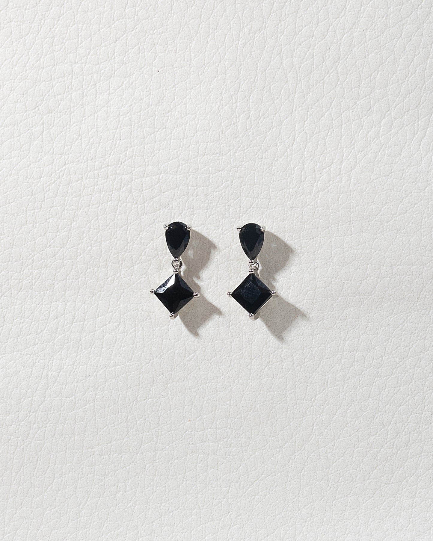 BLK Boucles d'oreilles carrées doubles